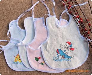 成人围兜系绳视频大全集,轻松应对宝宝用餐时光